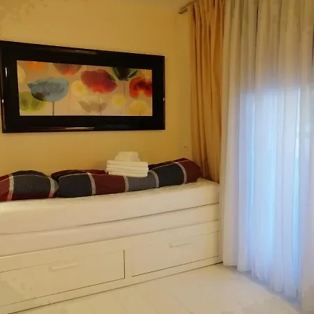 Contactless Self Check-In Mini Apartment And Terrace * Aachen